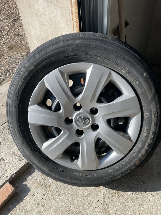 Диски с резиной и колпаками