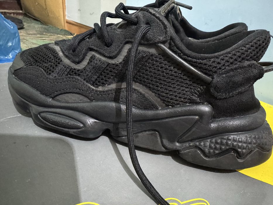 Оригинал Кроссовки adidas Ozweego черный