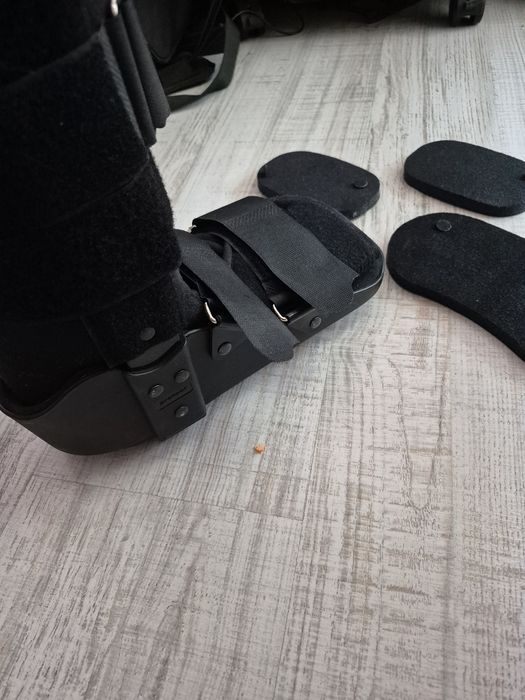 Продавам Ортеза, размер Medium(40-44)