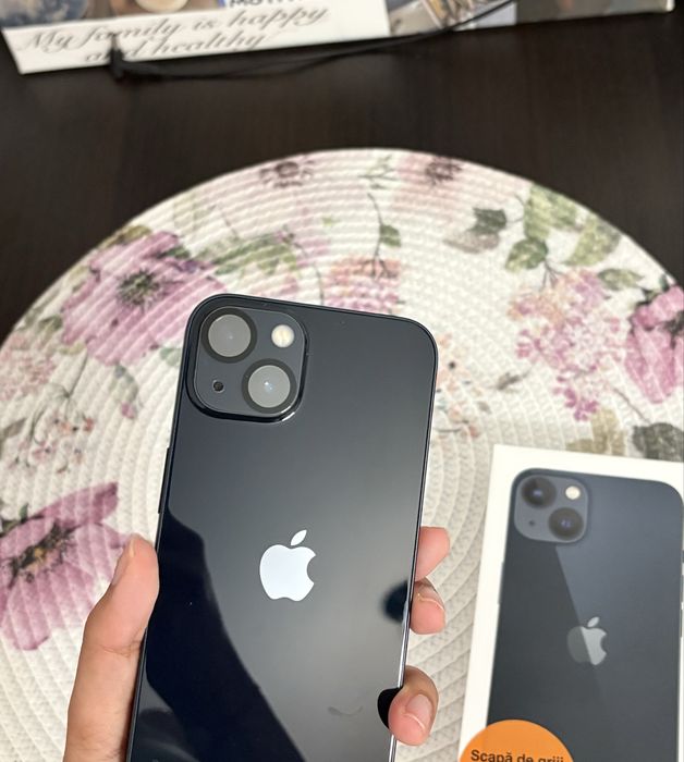 Iphone 13 in stare impecabilă