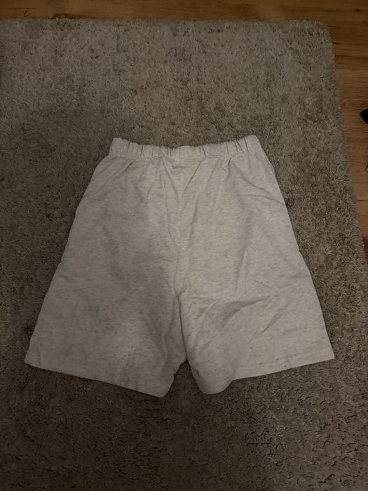 Pantaloni essentials