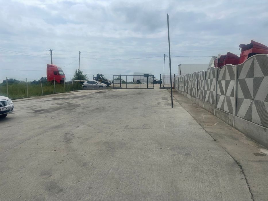 Inchiriez hală+parcare betonată 600 MP la DN 65 vis a vis Fan Curier