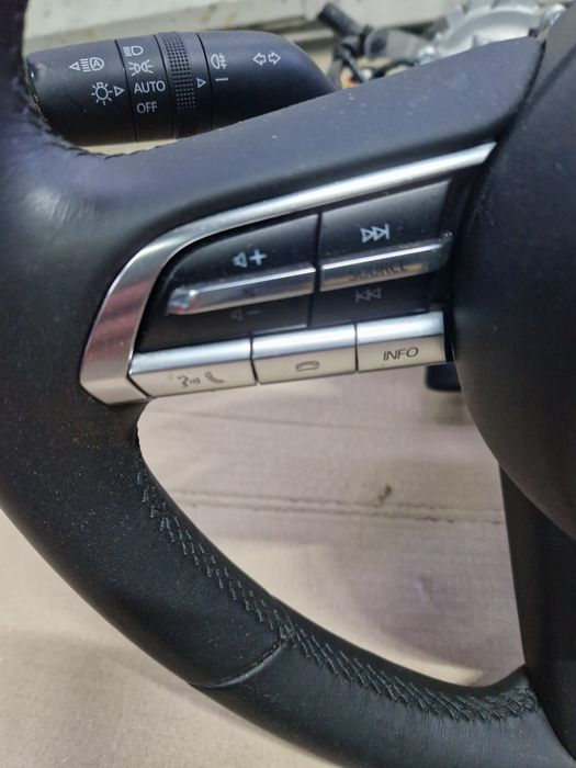 Volan piele în trei spițe fără padele Mazda 3 2020