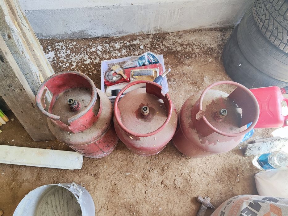 Продам газбалоны