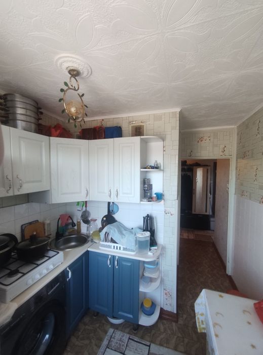 Продам квартиру за 16 микрорайон дом 9