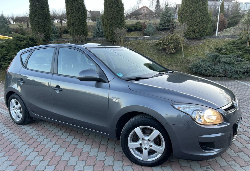 -Hyundai i30 facelift-2010-1.4benzina-109cai-euro4-adusa germania-