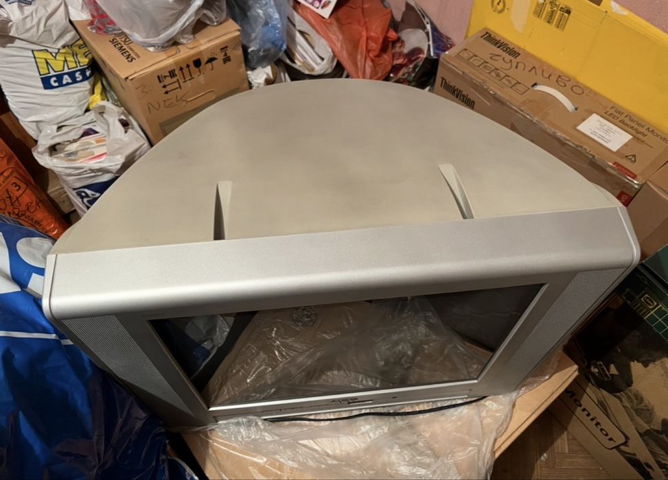 Телевизор Neo с възможност за монтаж на антена