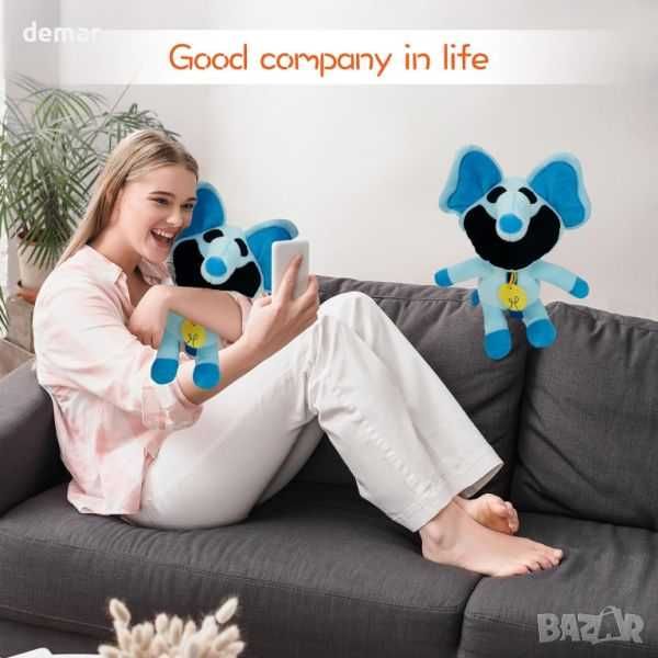 Плюшена играчка сладко усмихнато същество за деца, идеална декорация