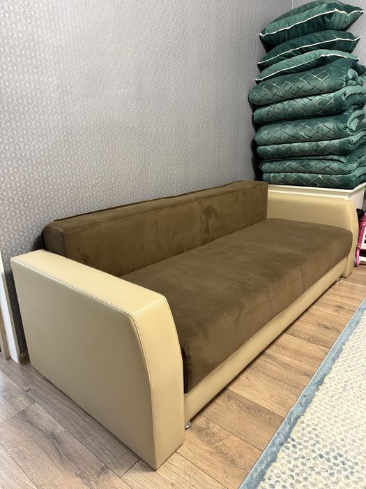 Продам диван в хорошем сост