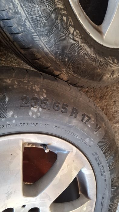 Лети джанти със гуми свалени са от МЛ 320