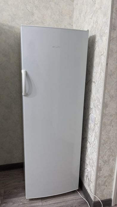 Продам морозильник ATLANT