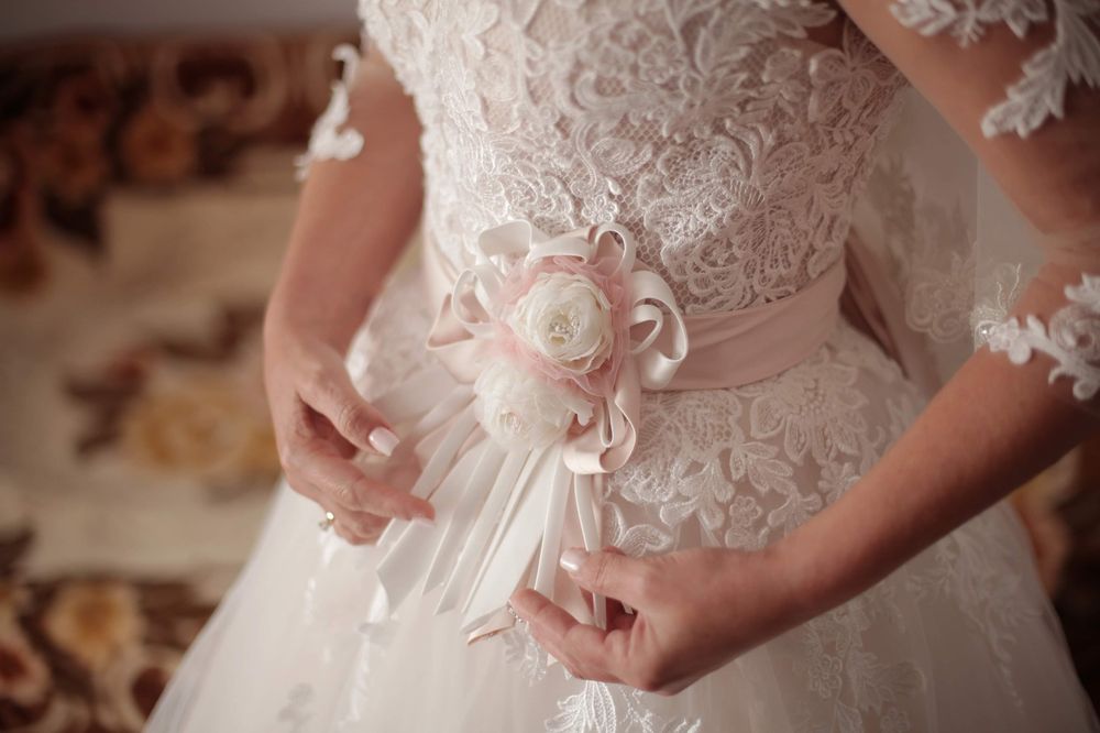 Vand rochie de mireasă
