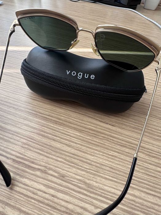 слънчеви очила vogue
