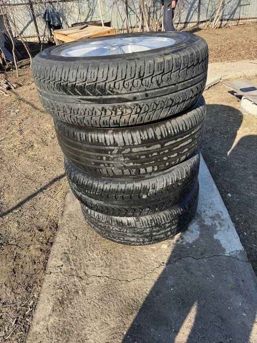 Продам титновые диски с резинами