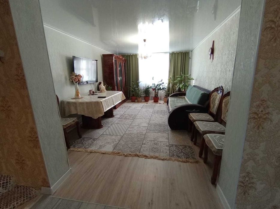 Продается хороший дом в центре города.,