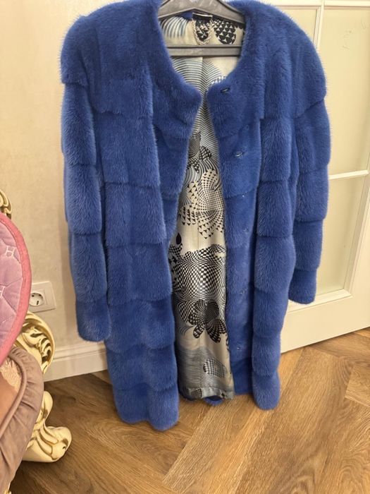 Норковая шуба (синего цвета)