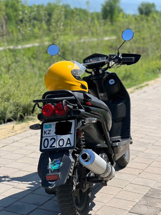 Продам мопед Jonway 150 кубов