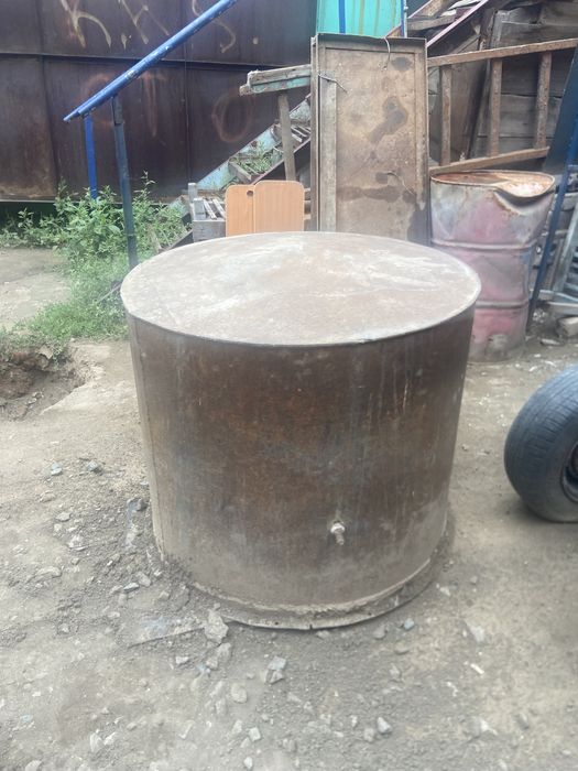 Продам емкость из железа
