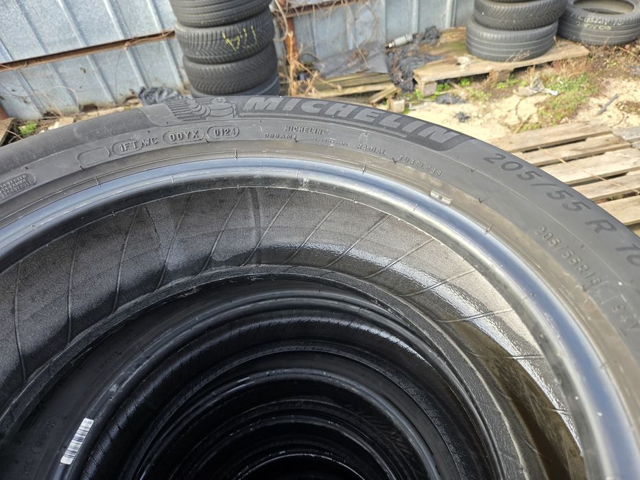 4бр. 205 55 16 Michelin летни.