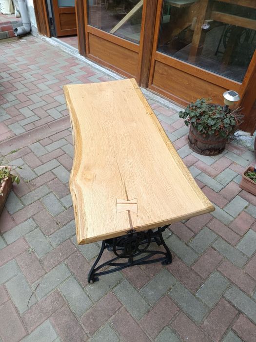 Birou sau masa - mașină de cusut