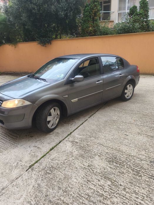 Продавам Рено меган