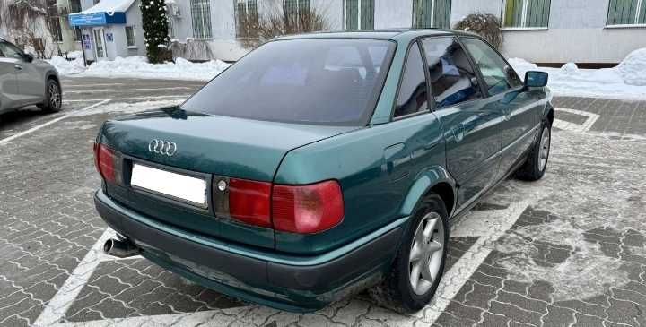 Продаю  Audi 80 1992год