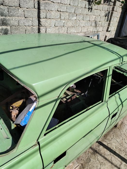 Maskvich 412--- KUZOF ---4 ta balonda turibdi