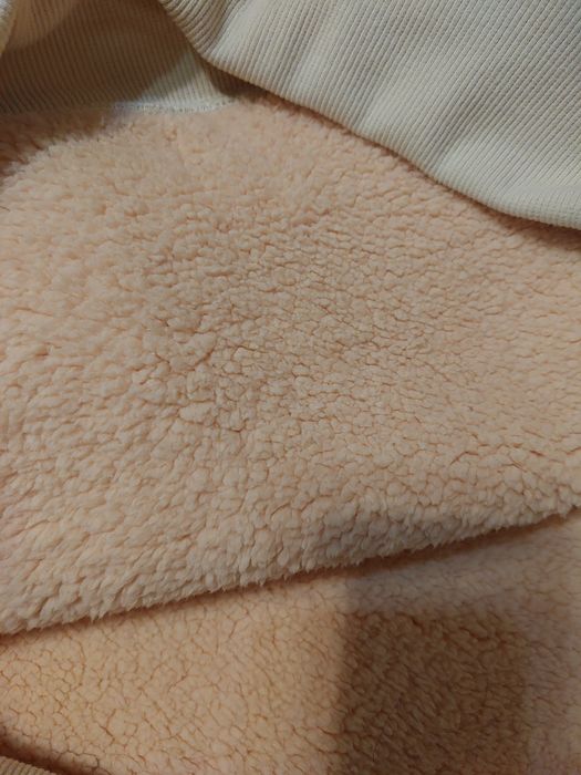 Продам толстовку унисэкс.