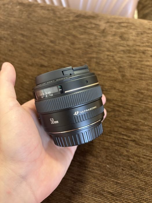 Canon EF 50mm f/1.4 USM