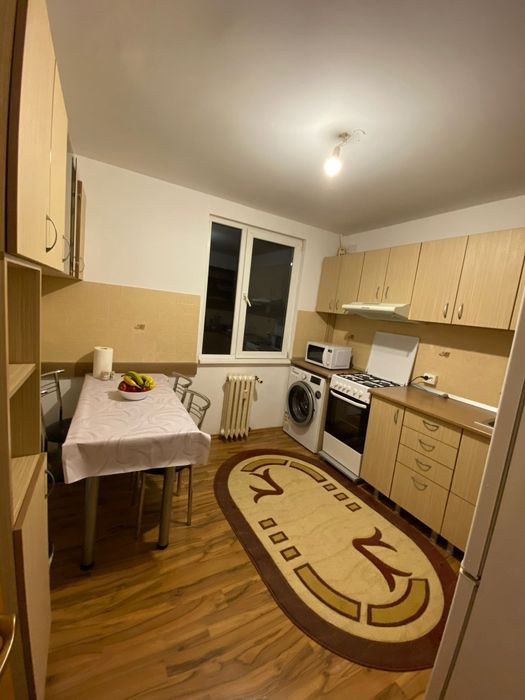 Inchiriez apartament 2 camere