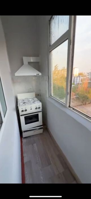 одна комнатная,галерейка. аренда на долгосрочный период. мирзо улугбек