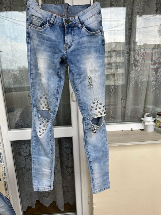 Дамски дънки по 3€ Всички дънки 12€