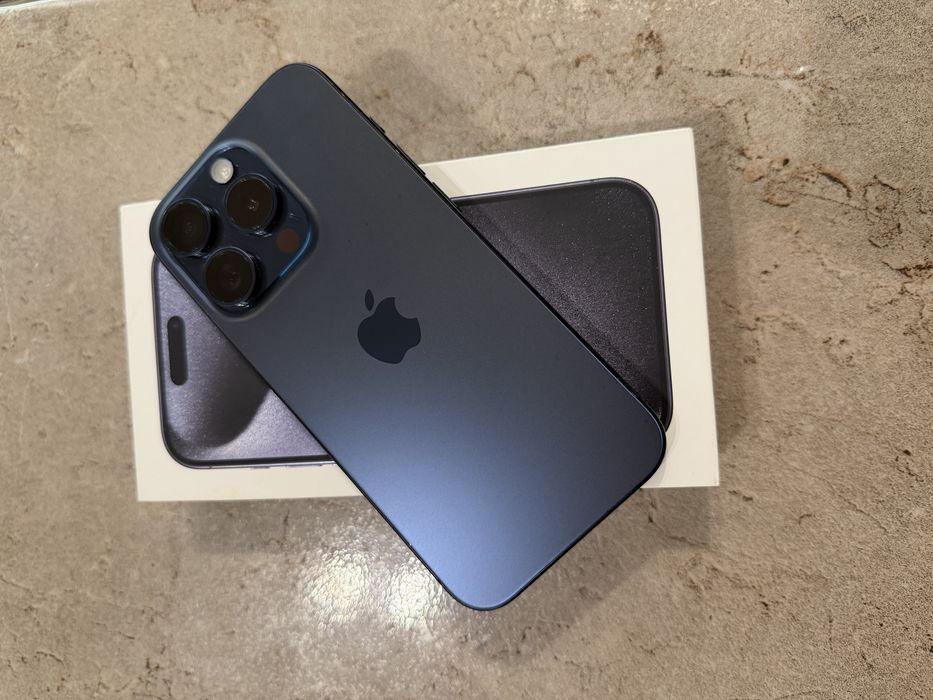 Apple iPhone 15 Pro Blue Titanuim, 256gb.