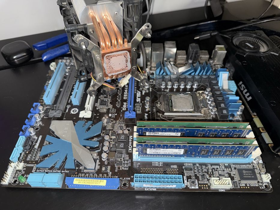 Материнская плата ASUS P7P55D PRO + core i7-860 + 8гб ОЗУ