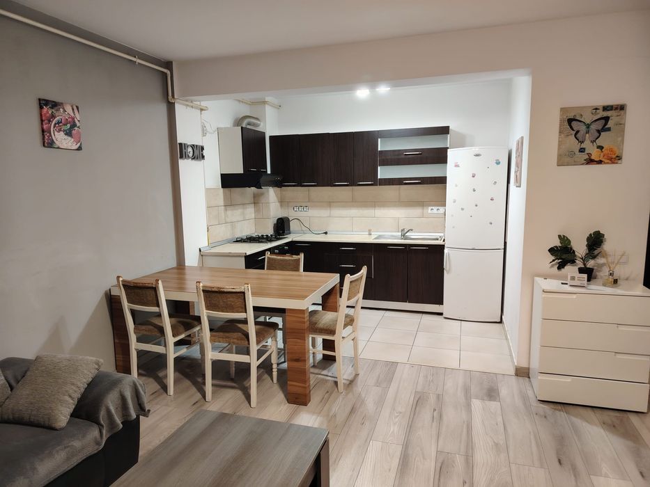 Închiriez apartament cu doua camere în Florești