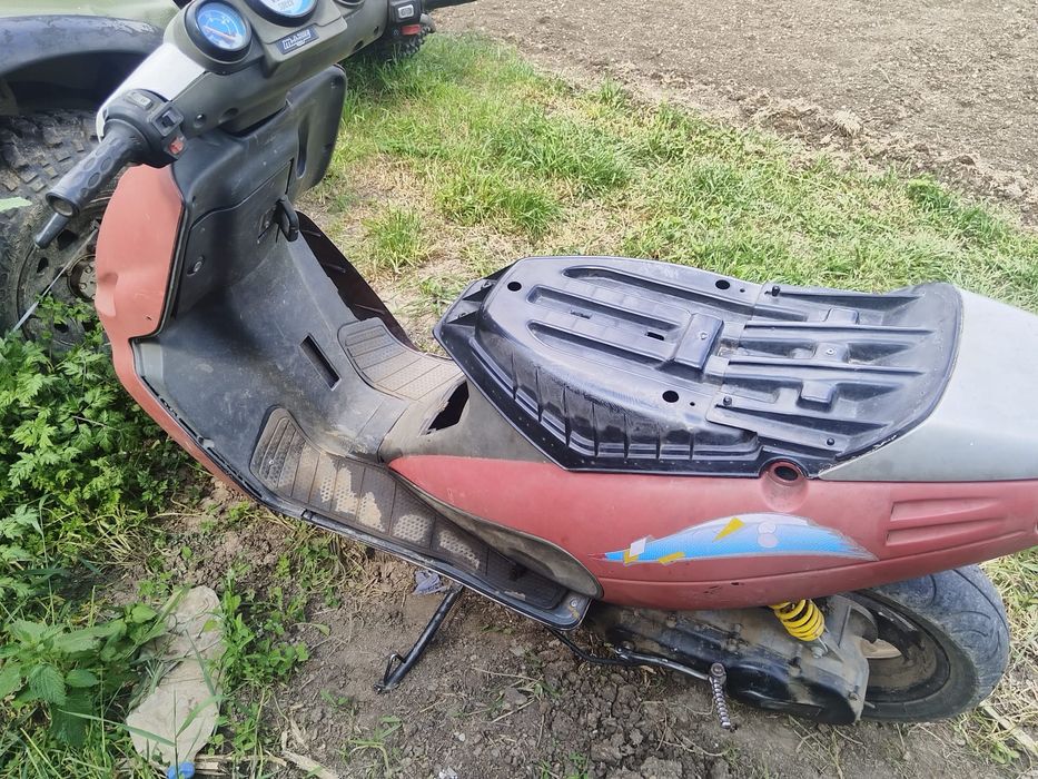Vând scuter malaguti f12