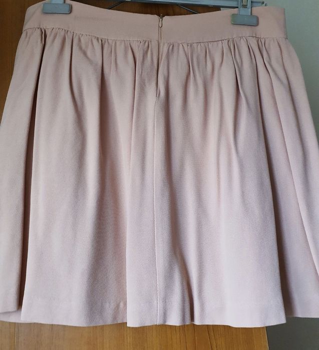 Fusta pull & bear roz pudrat