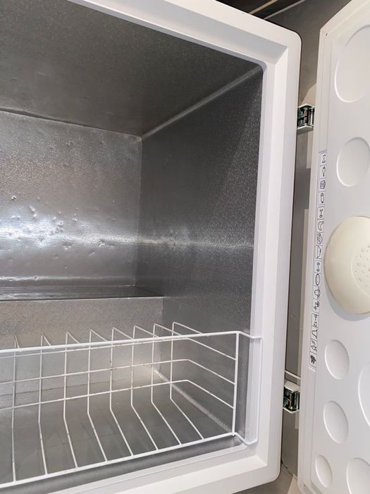 Продам морозильник Haier