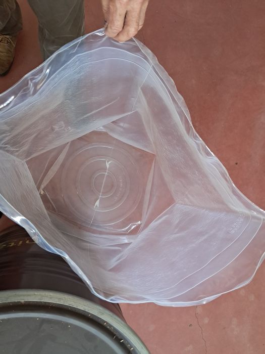 Saci plastic alimentar foarte groși pentru butoaie de 220 litri