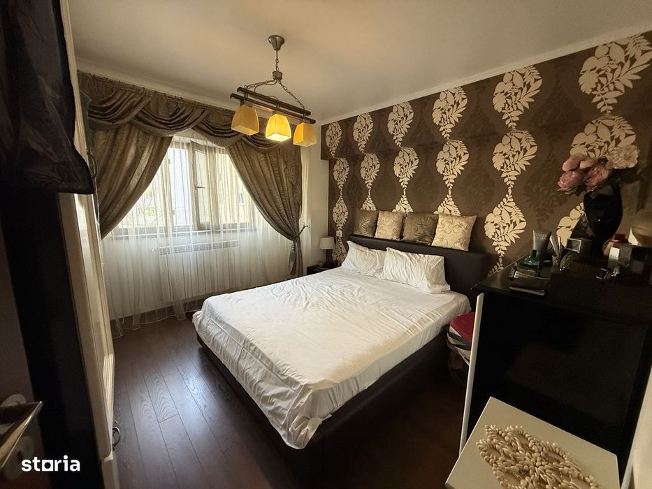 Apartament 4 camere, Micro 20
