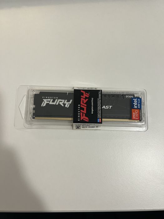 RAM Kingston Fury 8 Gb DDR5 - 6000 MHz