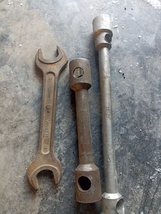 Продам Ключи рожковые