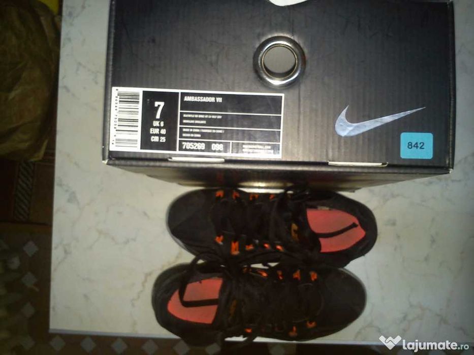 Ghete baschet colectia LeBron James Ambasador