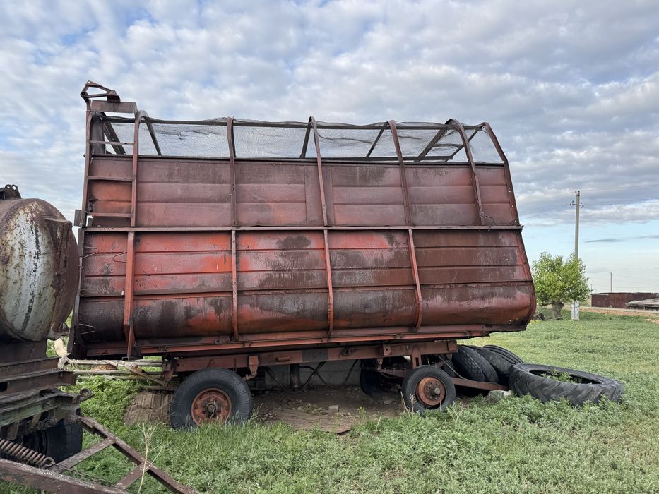 Тележка, трактор , цестерно и тд