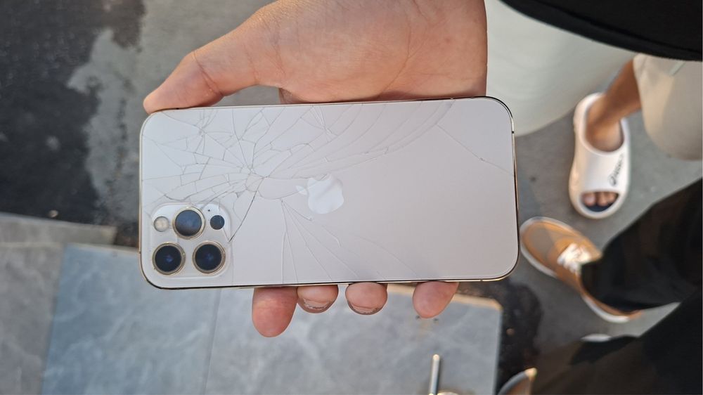 Iphone 12 pro Без ремонта