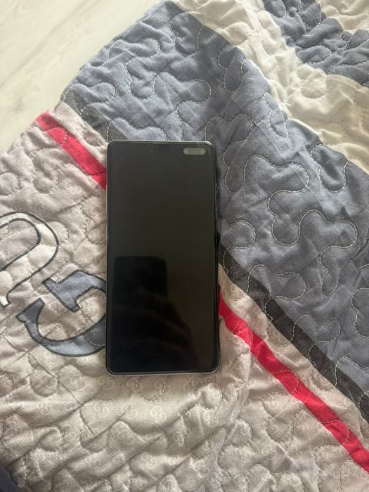 Самсунг с10 5G в идеальном состоянии
