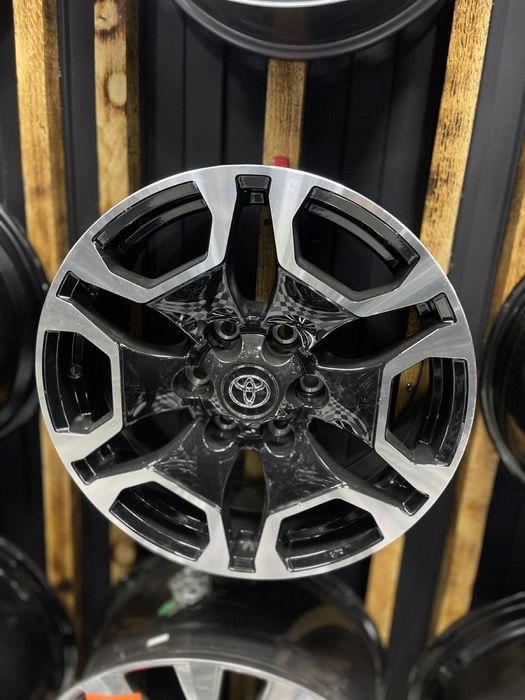 комплект Диск R18 6x139.7