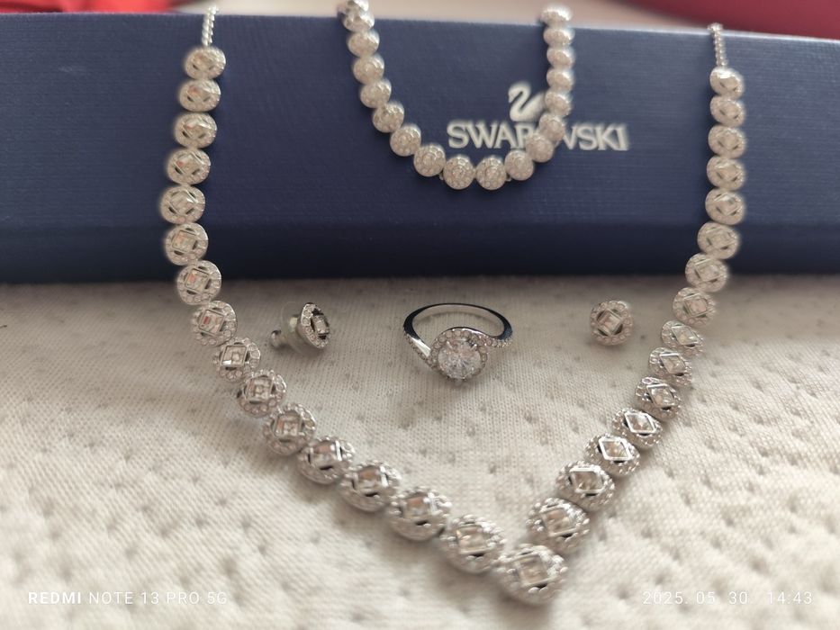 Set Swarovski Mesmera