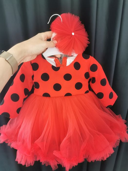 Rochita eleganta rosie cu buline gargarita