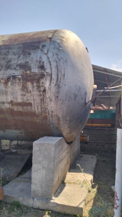 Емкасти бочки цестерна 20 куб